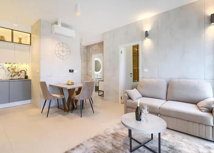 Posh - Luxury Apartamento Pula
