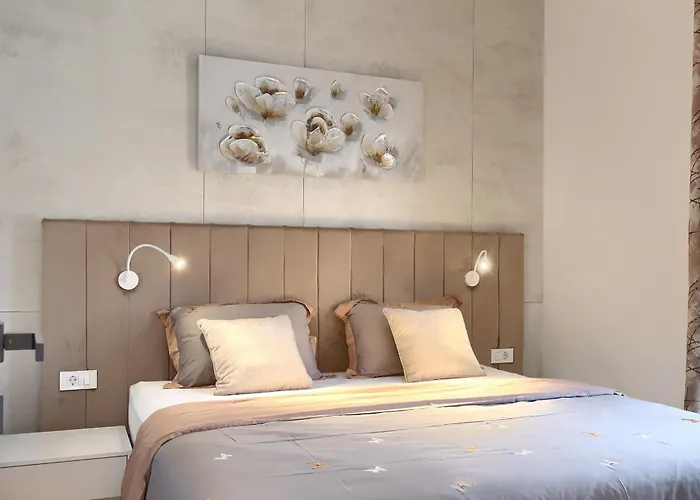 Posh - Luxury Апартаменти *