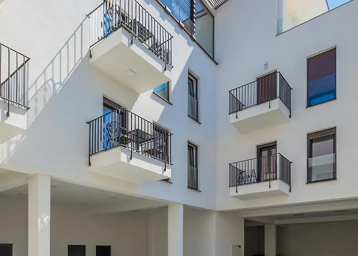 Апартаменти Posh - Luxury Пула