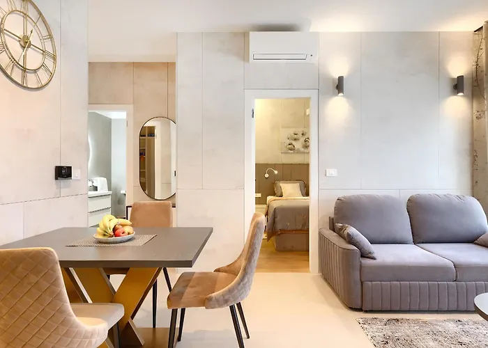 Posh - Luxury Apartamento Pula
