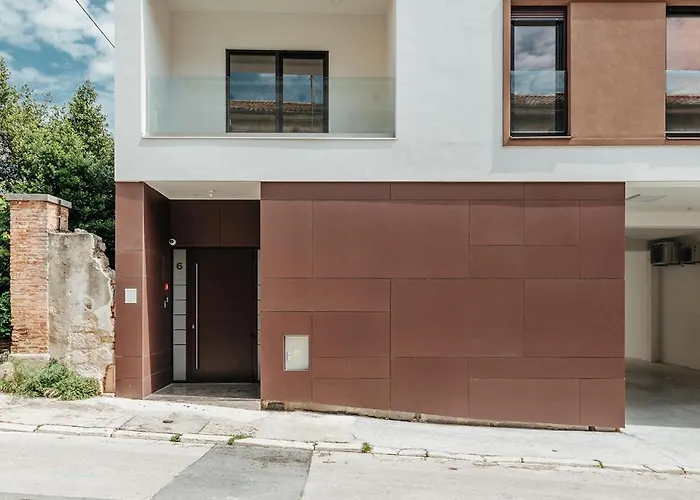 Posh - Luxury * Пула