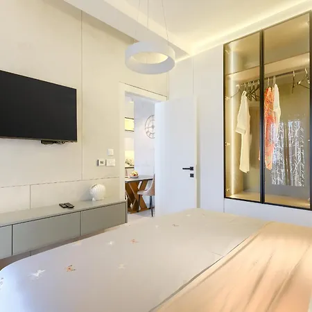 Posh - Luxury Apartament *