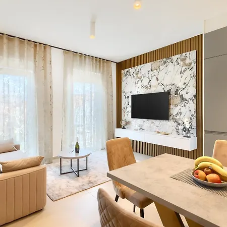 Posh - Luxury Apartment *