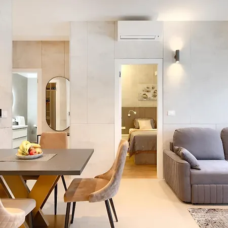 Posh - Luxury Apartament Pula