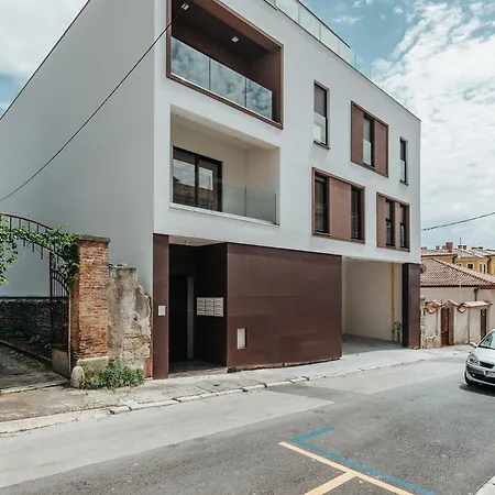 Posh - Luxury Apartment Pula